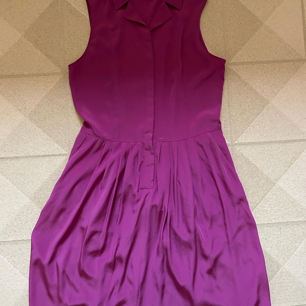 Classic t-shirt dress in magenta